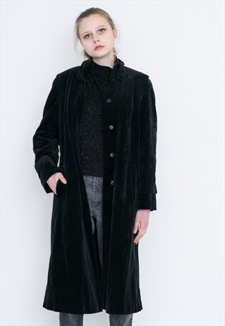 VINTAGE BLACK CORDUROY RETRO COAT