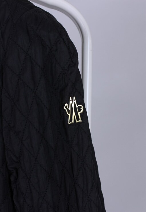 garment image