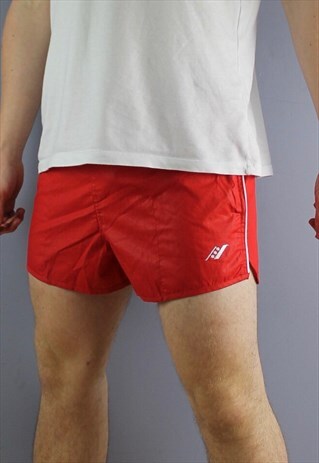 VINTAGE RUNNING SHORTS IN RED WITH ZIP POCKETS, EMBROIDERED