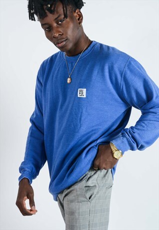 UNISEX SWEATSHIRT IN WASHED BLUE WITH LOGO.