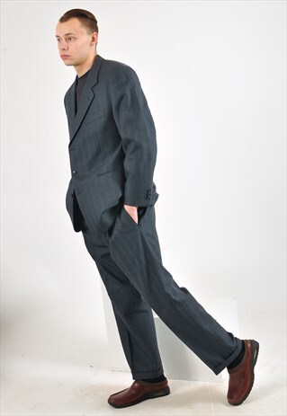 VINTAGE 90'S STRIPPED SUIT