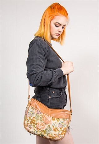 VINTAGE 90'S FLORAL TAPESTRY PATTERN SHOULDER BAG WITH PURSE