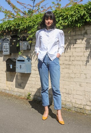 VINTAGE 80S HIGH NECK EYELET RUFFLED VICTORIANA BLOUSE