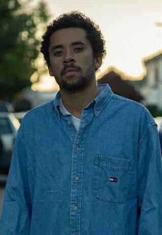 VINTAGE THICK TOMMY HILFIGER DENIM SHIRT IN BLUE