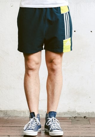 VINTAGE ADIDAS SPORTS SHORTS