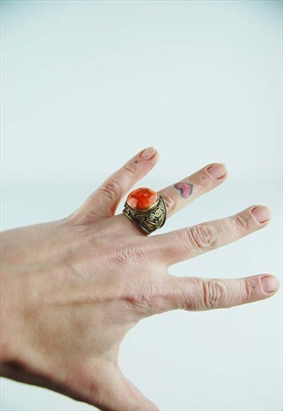 VINTAGE 90S ETHNIC BOHO ORANGE LARGE ROUND STONE RING -S