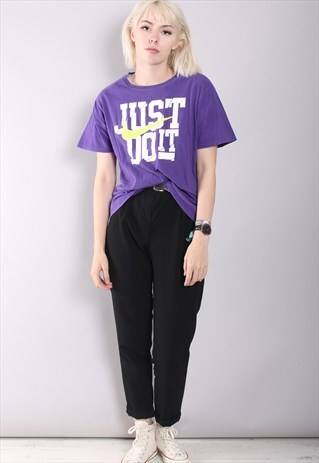 VINTAGE NIKE T-SHIRT