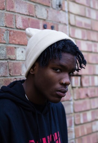 NEW IN - SAND BEIGE BEANIE