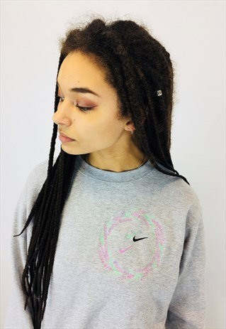 VINTAGE NIKE REWORK EMBROIDERED SWEATSHIRT