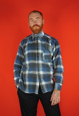 VINTAGE 1990S BLUE FLANNEL SHIRT