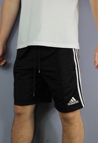 VINTAGE PUMA SHORTS IN NAVY BLUE WITH POCKETS, EMBROIDERED L