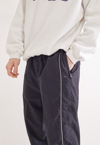 VINTAGE NIKE SHELLSUIT BOTTOMS BLACK
