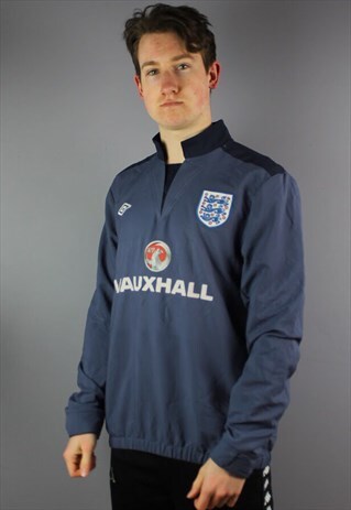 VINTAGE UMBRO TRAINING TOP IN GREY WITH PRINTING