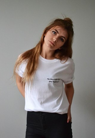 'MY DOG IS CUTER' SLOGAN EMBROIDERED IN BLACK ON WHITE TEE