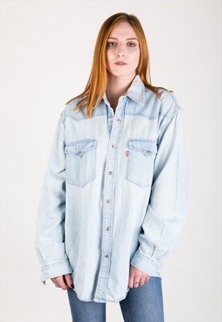 VINTAGE 90S LEVI'S DENIM SHIRT