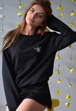 BLACK BABY BEE EMBROIDERED SWEATER