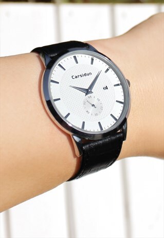LARGE SILVER WATCH WITH DATE