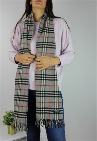 VINTAGE BURBERRY CHECK SCARF WITH LOGO LABEL