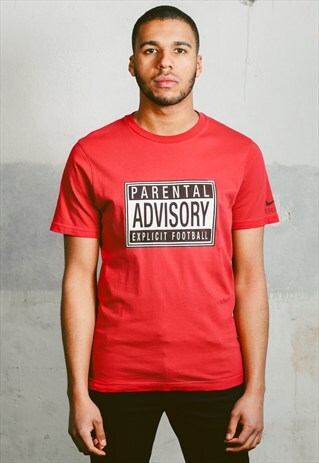 VINTAGE NIKE T-SHIRT