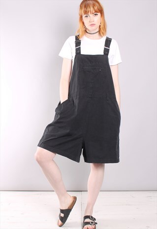 VINTAGE 90S BLACK COTTON OVERSIZE OVERALL DUNGAREE SHORTS