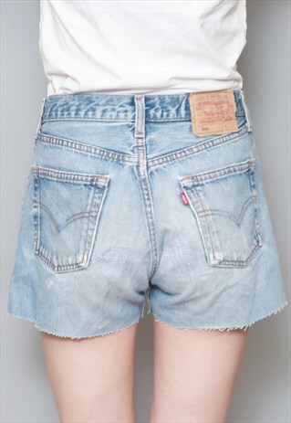 VINTAGE 1990'S LEVI'S LIGHT BLUE RAW HEM DENIM SHORTS