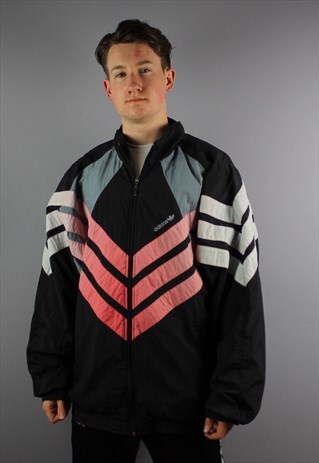 VINTAGE ADIDAS WINDBREAKER JACKET IN BLACK WITH ZIP POCKETS