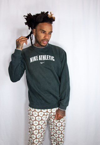 NIKE EMBROIDED BLACK SWEATER