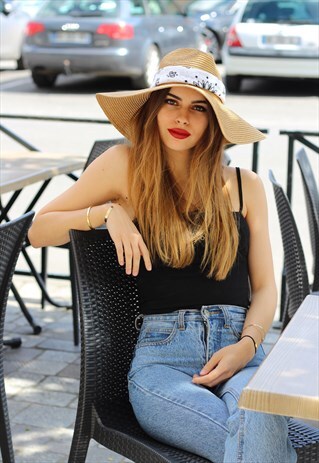 WHITE BANDANA HAT