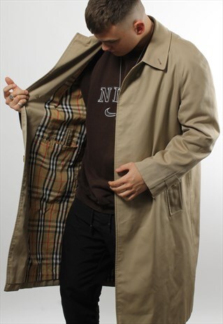VINTAGE BURBERRY TRENCH COAT IN BEIGE