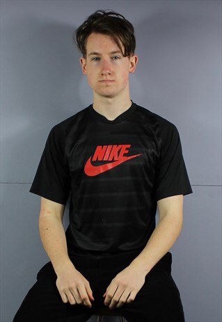 VINTAGE NIKE GYM T-SHIRT IN BLACK WITH PRINTED LOGO. SIZE SM