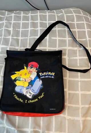 Vintage Pokemon Nintendo 2000 black messenger bag 