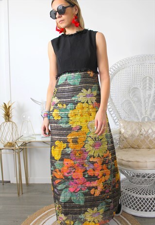 VINTAGE DRESS