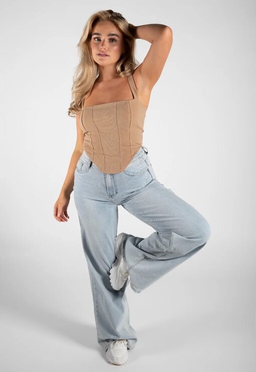 garment image
