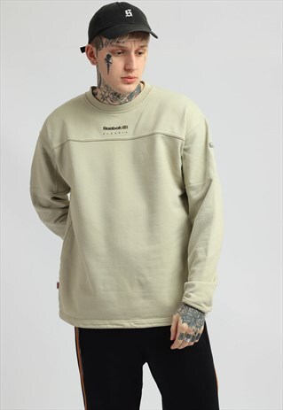 VINTAGE REEBOK SWEATSHIRT