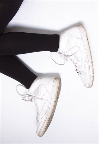 VINTAGE 90S REEBOK CLASSIC HI-TOPS TRAINERS ID:9023