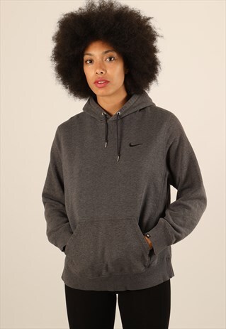 VINTAGE NIKE EMBROIDERED LOGO HOODIE
