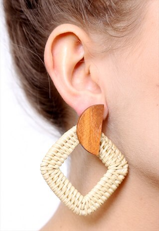 DIAMOND OVERSIZED RATTAN STRAW WOVEN EARRINGS