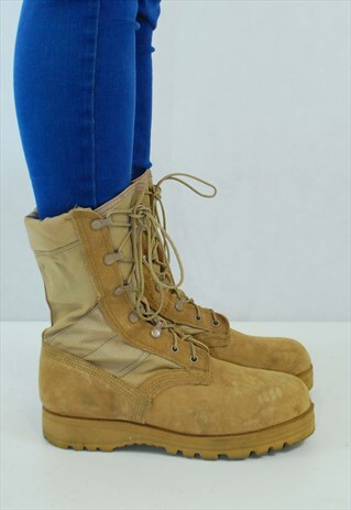 beige snow boots
