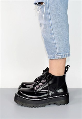 GRUNGE CHUNKY BIKER BOOTS