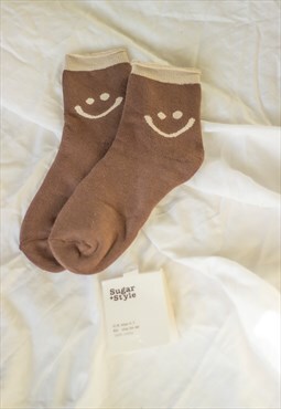 Super Smiley Neutral Socks in Brown