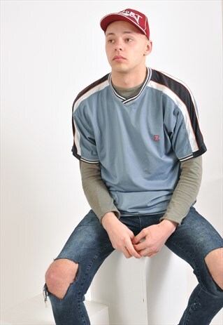 VINTAGE V NECK T-SHIRT IN GREY