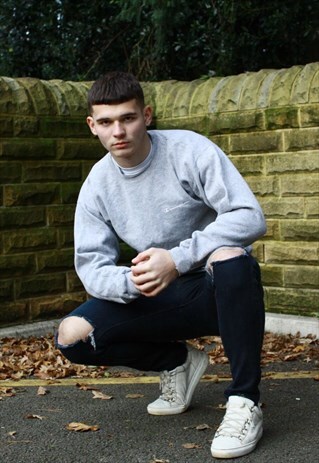 VINTAGE GREY CHAMPION SWEATSHIRT