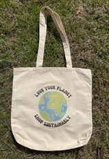 'love your planet' printed tote bag