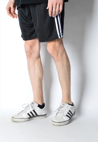 VINTAGE 90S BLACK FOOTBALL SPORTS SHORTS