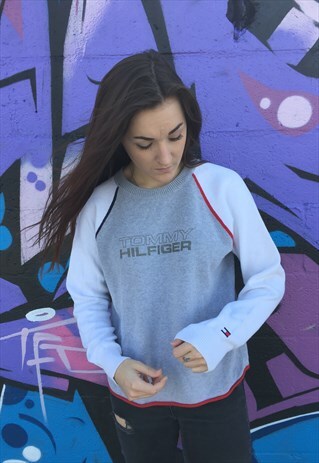 VINTAGE TOMMY HILFIGER SWEATER