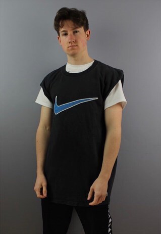 VINTAGE NIKE VEST IN BLACK WITH PRINTING ON THE FRONT AND BA