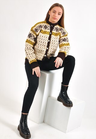 VINTAGE 90'S KNITWEAR CARDIGAN
