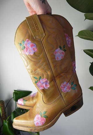 REWORKED VINTAGE PAINTED FLORAL LEATHER COWBOY WESTERN SIZE