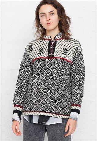 VINTAGE WHITE BLACK NORWEGIAN KNIT JUMPER SWEATER