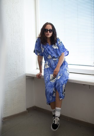 VINTAGE 80'S BLUE PATTERNED V-NECK MIDI DRESS